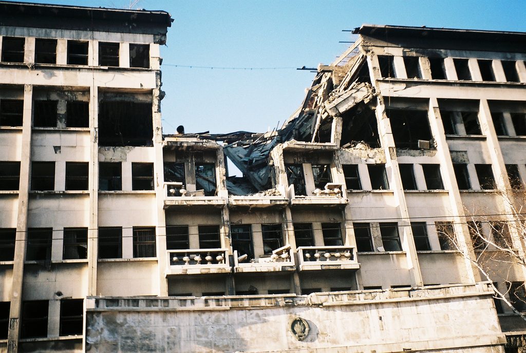 Šta je bila NATO agresija na Srbiju 1999? Potpuna hronologija bombardovanja